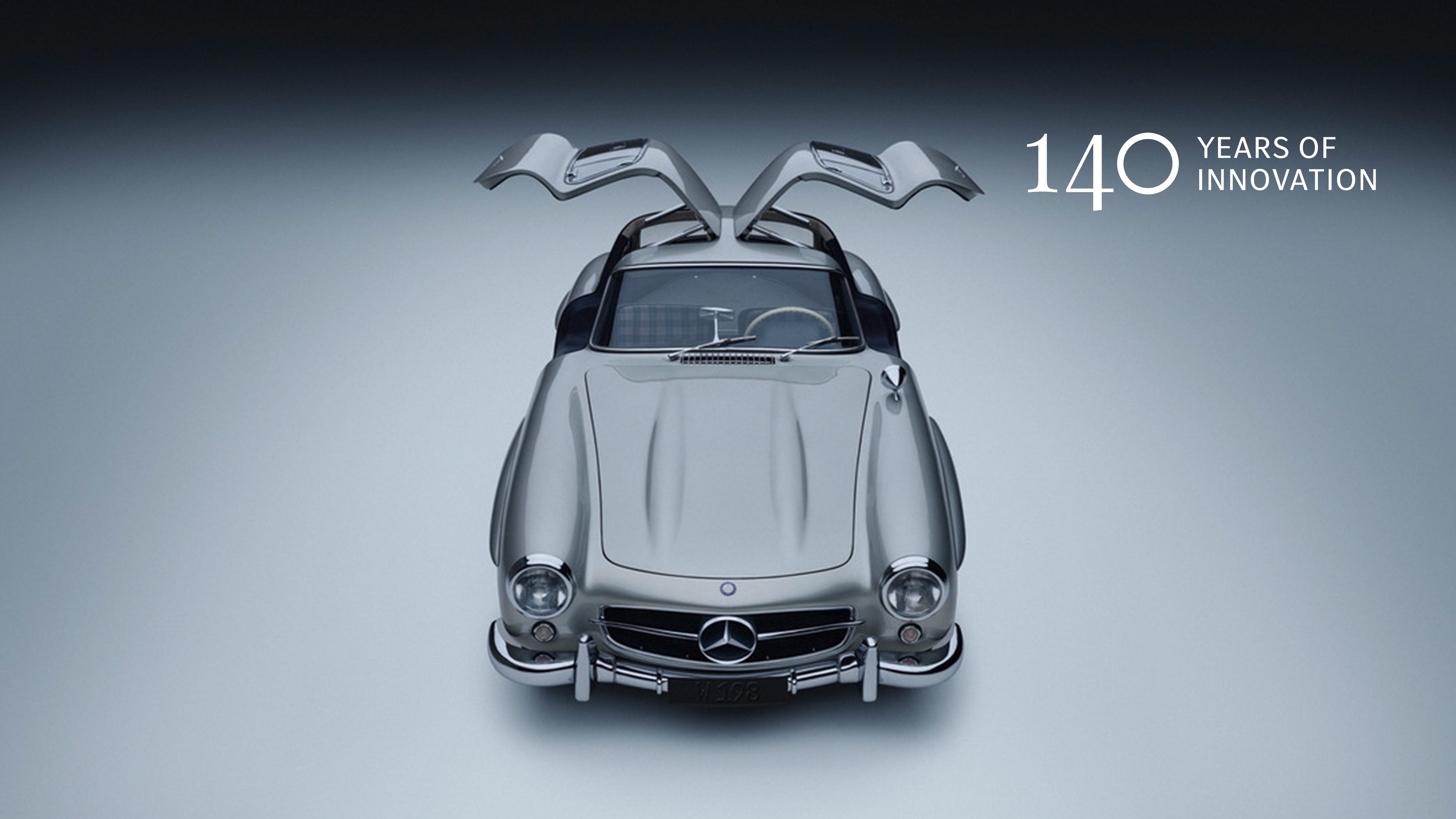 140 di innovazione| Mercedes-Benz La Mercedes-Benz 300 SL con ali di gabbiano